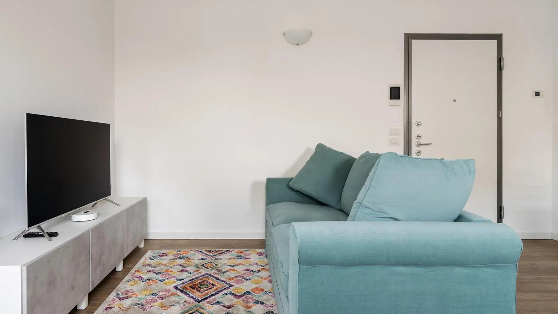 Bilocale Con Balcone Vicino Palazzo Del Ghiaccio Apartment Milan