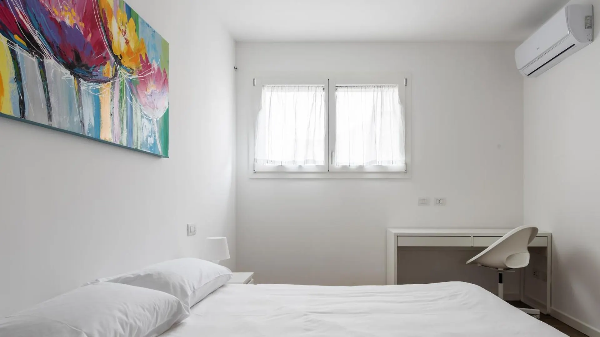 Bilocale Con Balcone Vicino Palazzo Del Ghiaccio Apartment Milan